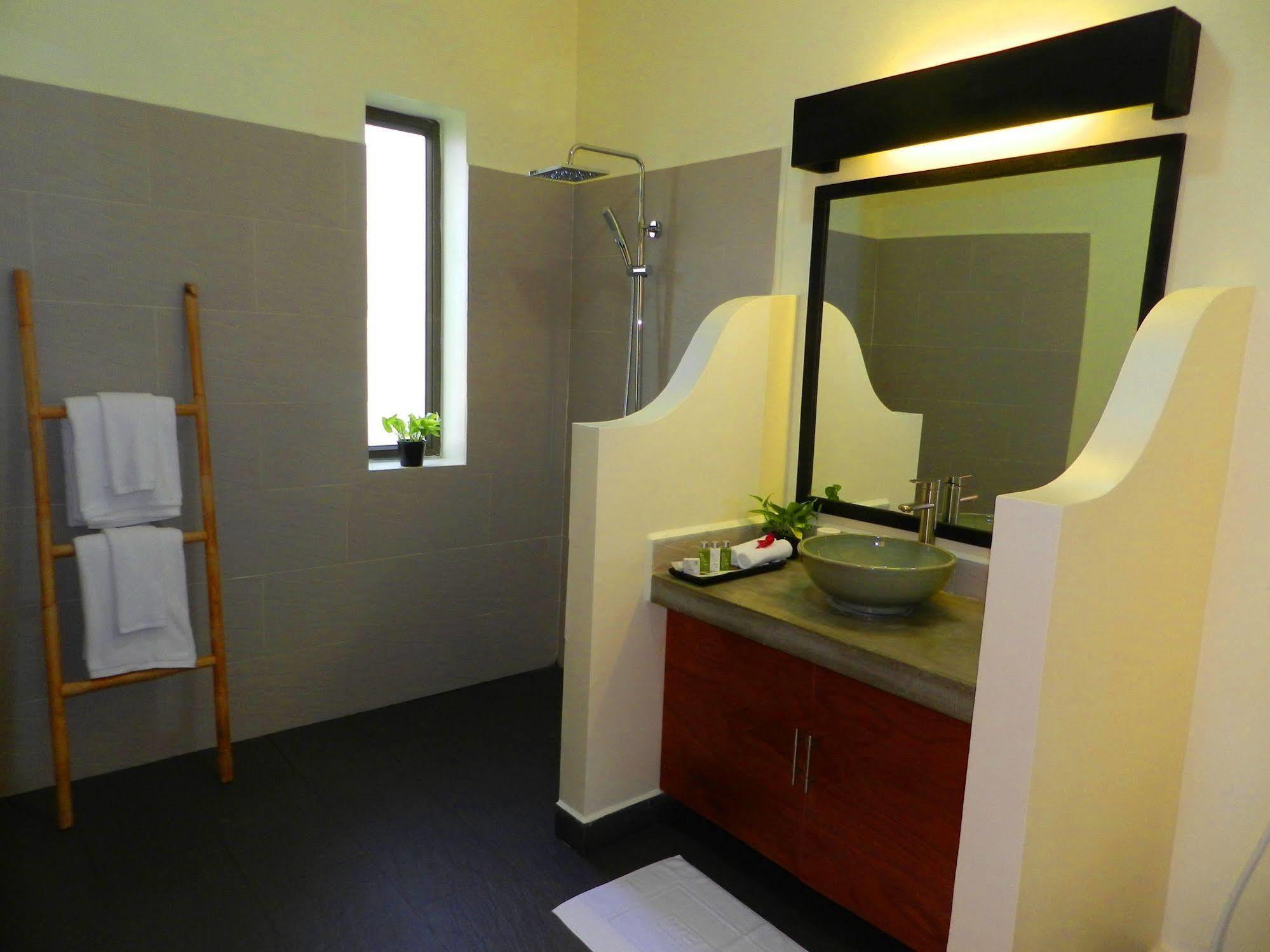 Villa Nissa Siem Reap Buitenkant foto