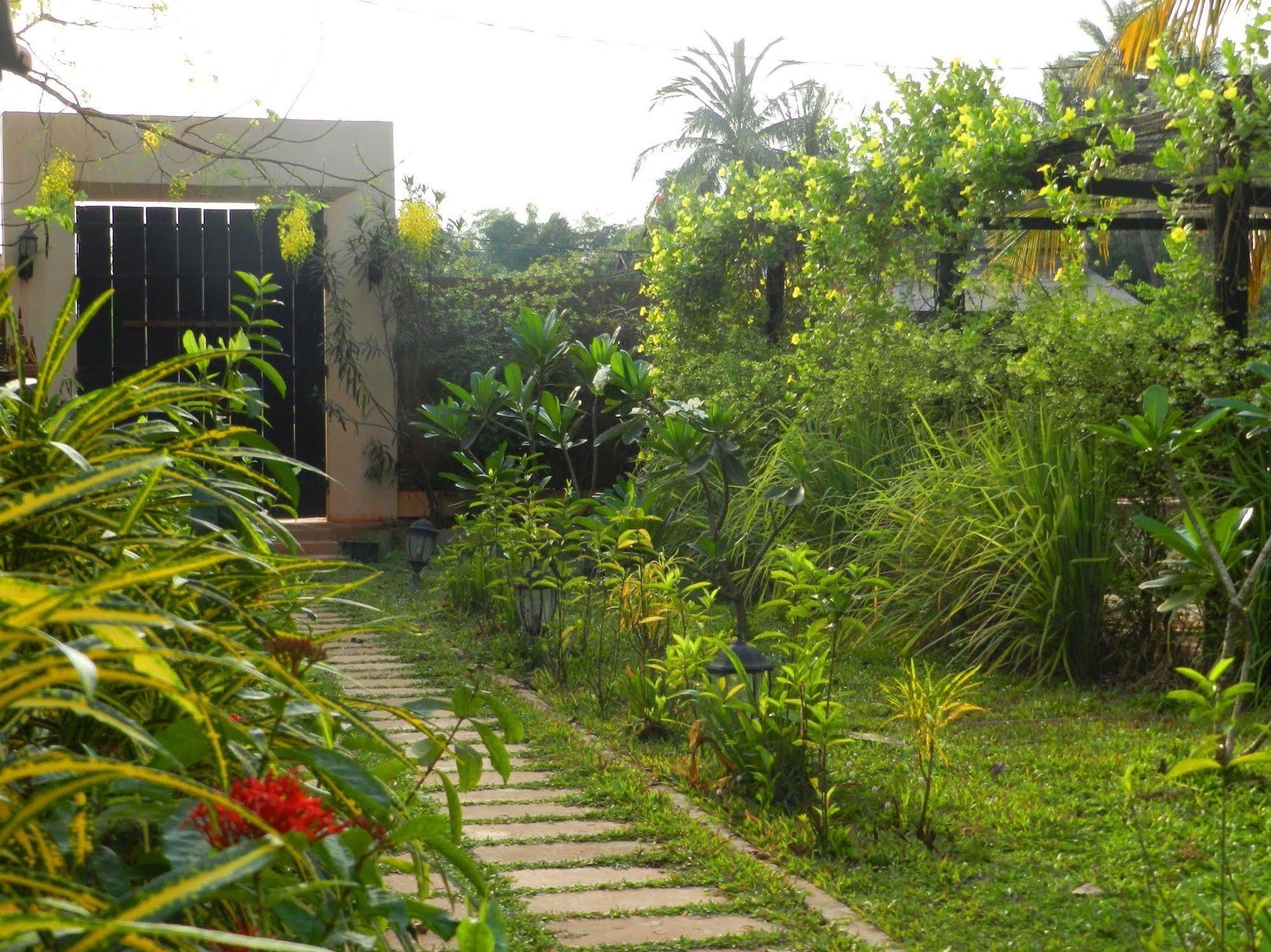 Villa Nissa Siem Reap Buitenkant foto